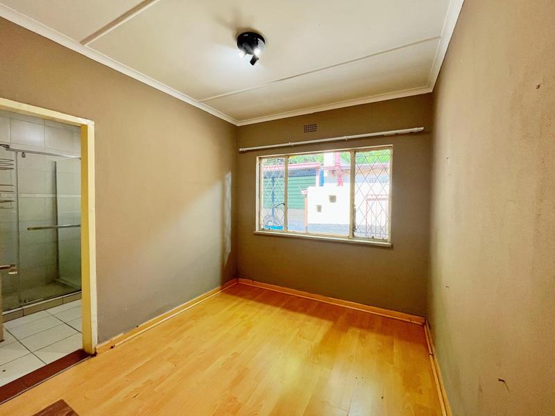 6 Bedroom Property for Sale in Blairgowrie Gauteng