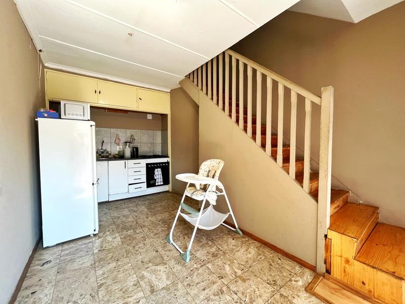 6 Bedroom Property for Sale in Blairgowrie Gauteng