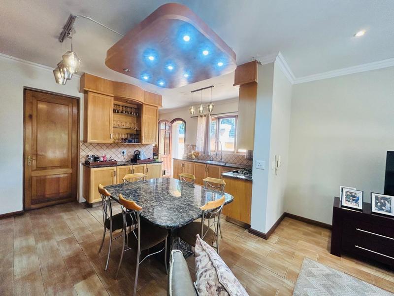 To Let 5 Bedroom Property for Rent in Bedfordview Gauteng