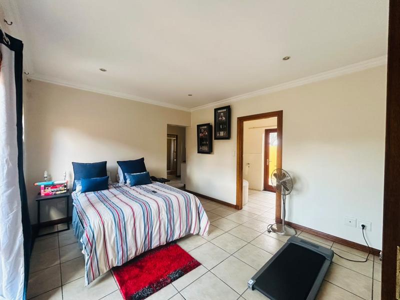 To Let 5 Bedroom Property for Rent in Bedfordview Gauteng