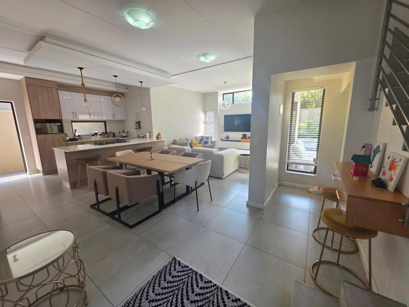 3 Bedroom Property for Sale in Ferndale Gauteng