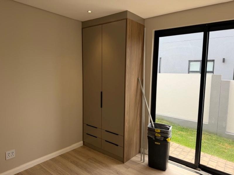 4 Bedroom Property for Sale in Fountainbrook Estate Gauteng