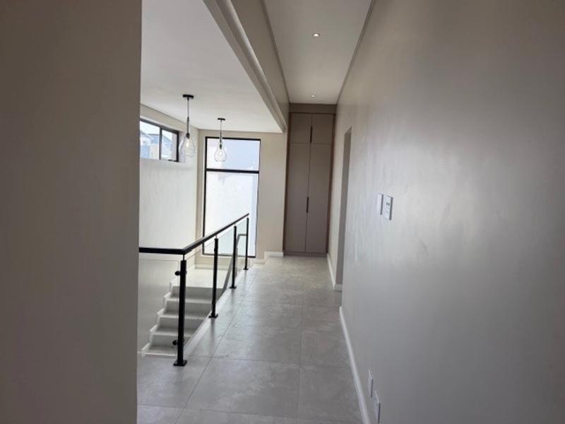 4 Bedroom Property for Sale in Fountainbrook Estate Gauteng