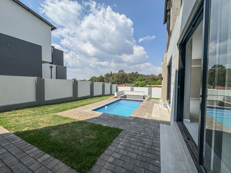 4 Bedroom Property for Sale in Midstream Heights Gauteng