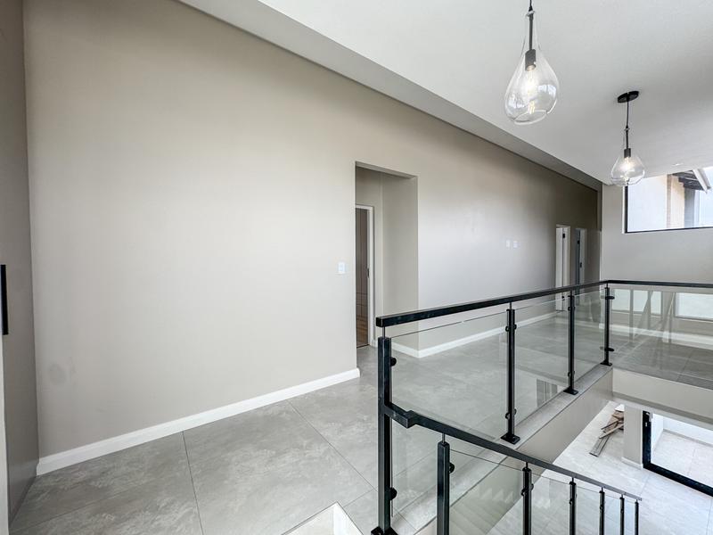 4 Bedroom Property for Sale in Midstream Heights Gauteng