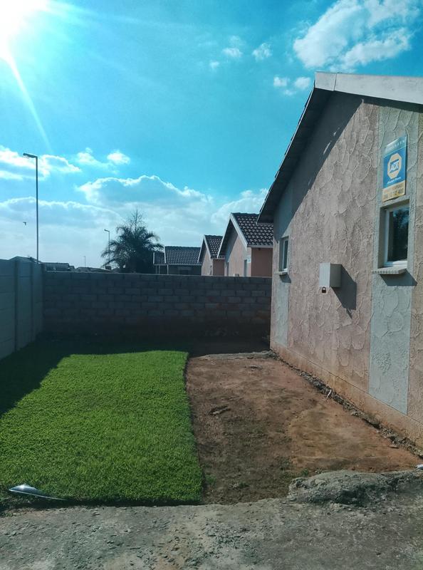 2 Bedroom Property for Sale in Windmill Park Gauteng
