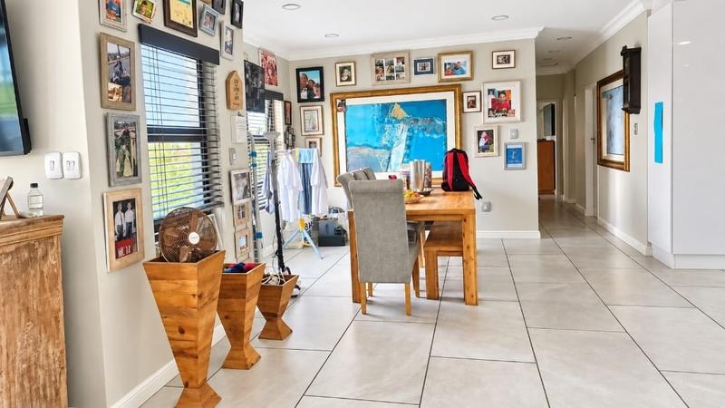 5 Bedroom Property for Sale in Sunnyrock Gauteng