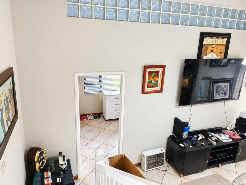 5 Bedroom Property for Sale in Sunnyrock Gauteng