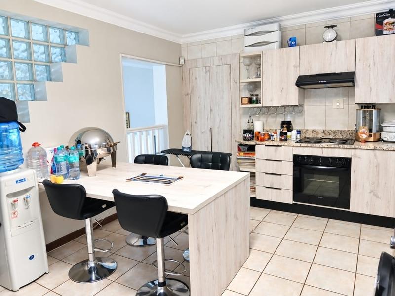 5 Bedroom Property for Sale in Sunnyrock Gauteng