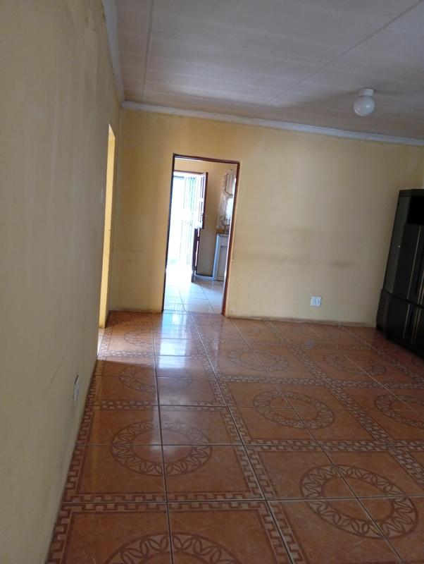 7 Bedroom Property for Sale in Tembisa Gauteng
