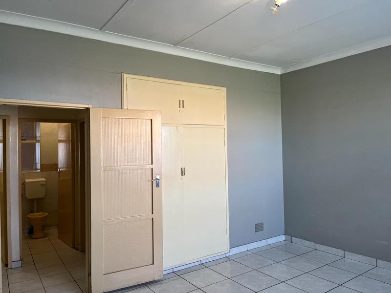 2 Bedroom Property for Sale in Muckleneuk Gauteng