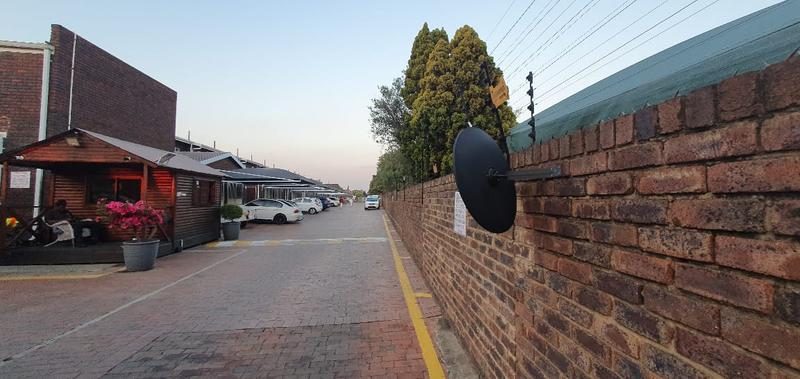 To Let 2 Bedroom Property for Rent in Dayanglen Gauteng