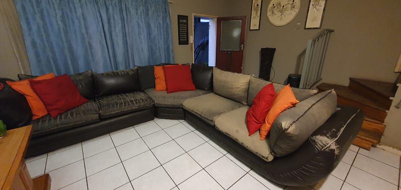 To Let 2 Bedroom Property for Rent in Dayanglen Gauteng