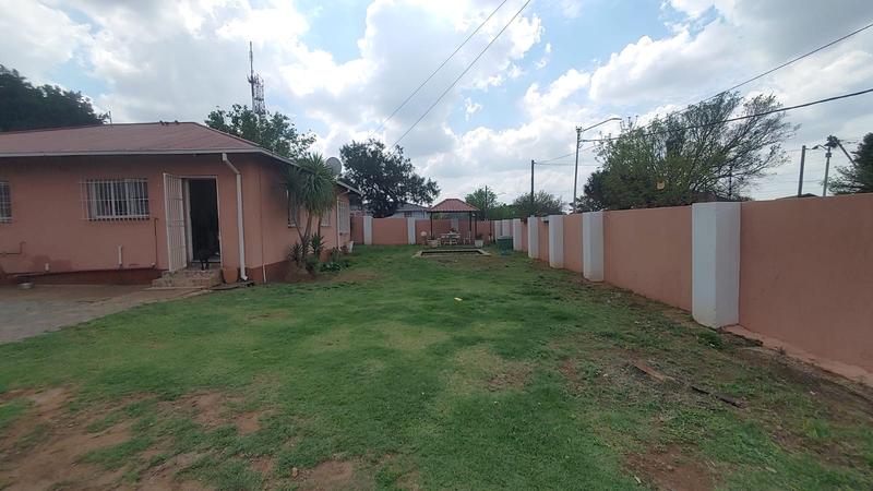 To Let 3 Bedroom Property for Rent in Primrose Gauteng