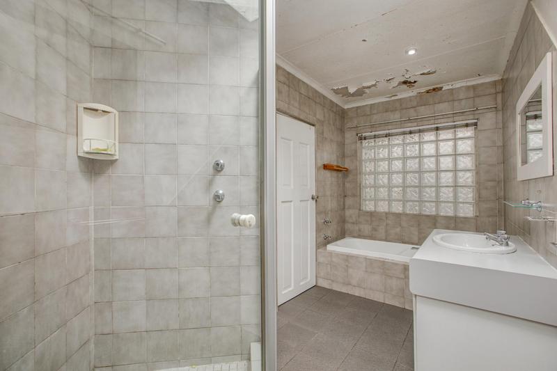 4 Bedroom Property for Sale in Fourways Gardens Gauteng