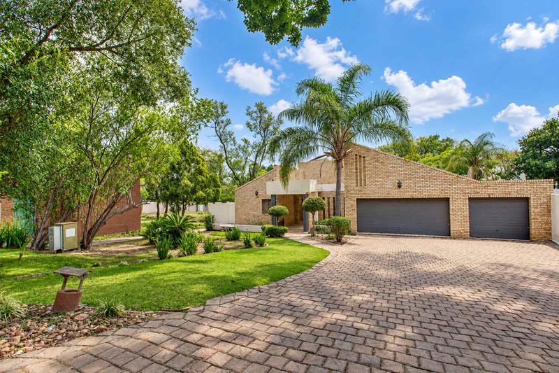 4 Bedroom Property for Sale in Fourways Gardens Gauteng