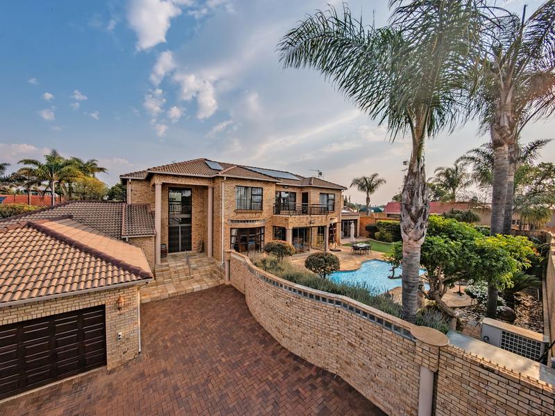 5 Bedroom Property for Sale in Chancliff A H Gauteng