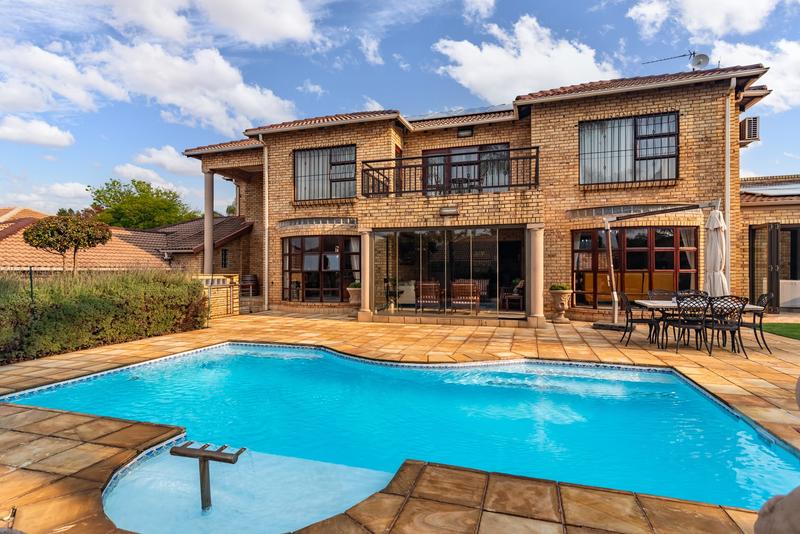 5 Bedroom Property for Sale in Chancliff A H Gauteng