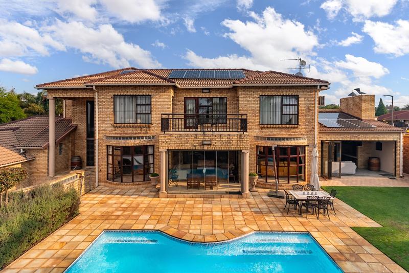 5 Bedroom Property for Sale in Chancliff A H Gauteng