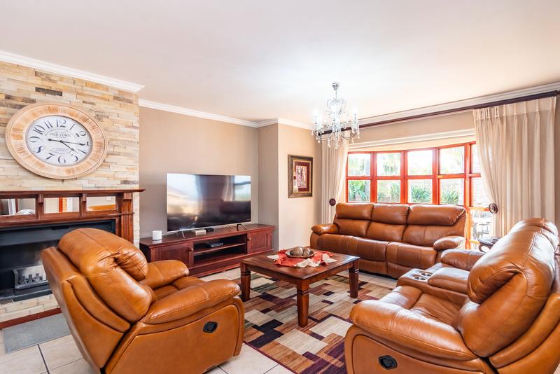 5 Bedroom Property for Sale in Chancliff A H Gauteng