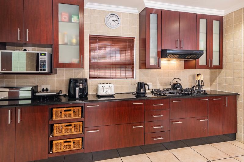 5 Bedroom Property for Sale in Chancliff A H Gauteng