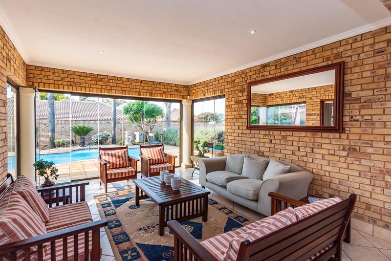 5 Bedroom Property for Sale in Chancliff A H Gauteng