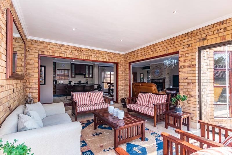 5 Bedroom Property for Sale in Chancliff A H Gauteng
