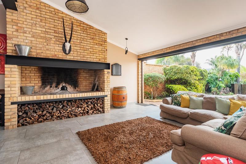 5 Bedroom Property for Sale in Chancliff A H Gauteng