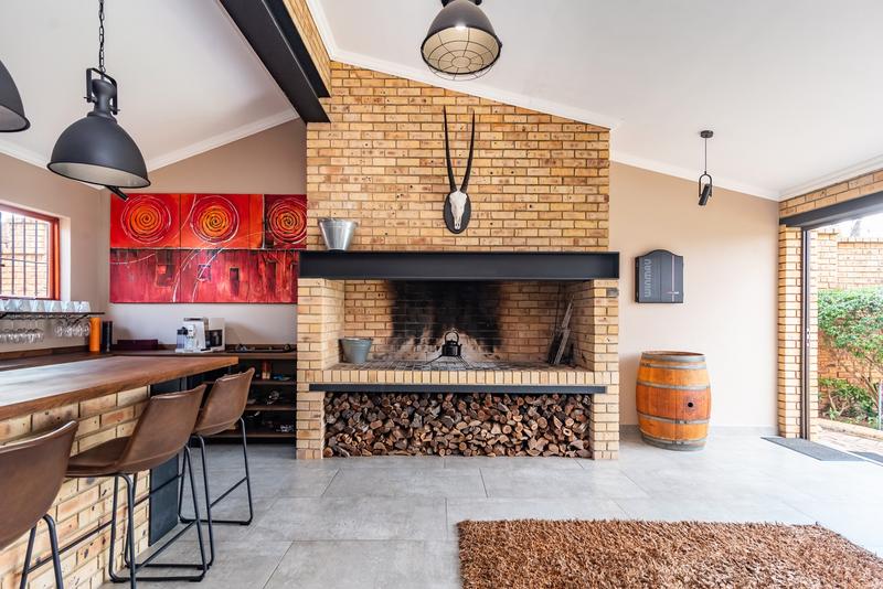 5 Bedroom Property for Sale in Chancliff A H Gauteng