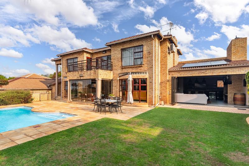 5 Bedroom Property for Sale in Chancliff A H Gauteng