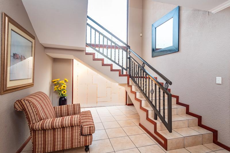 5 Bedroom Property for Sale in Chancliff A H Gauteng