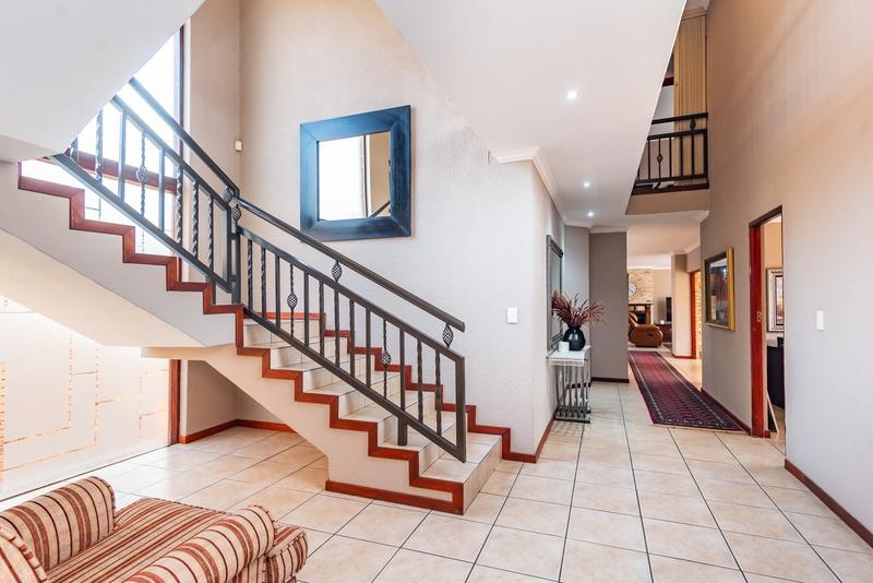 5 Bedroom Property for Sale in Chancliff A H Gauteng