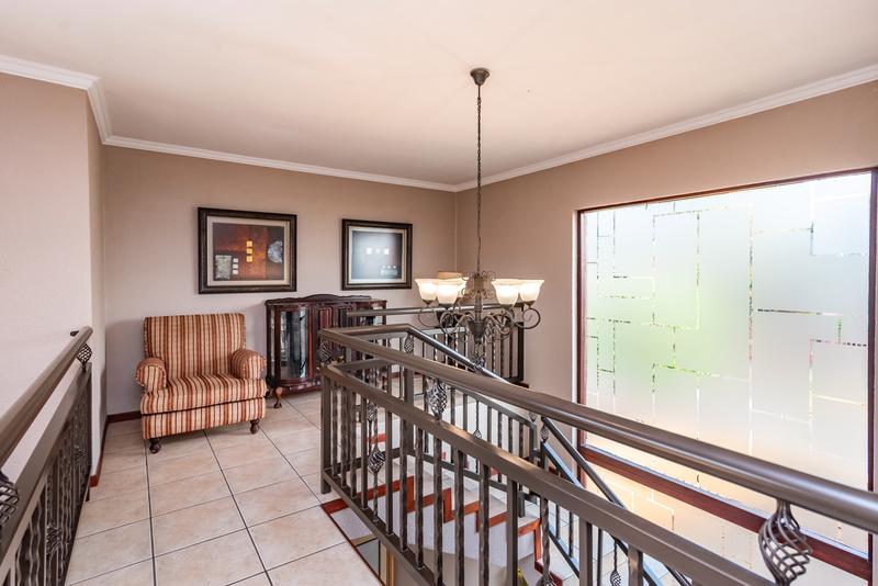 5 Bedroom Property for Sale in Chancliff A H Gauteng