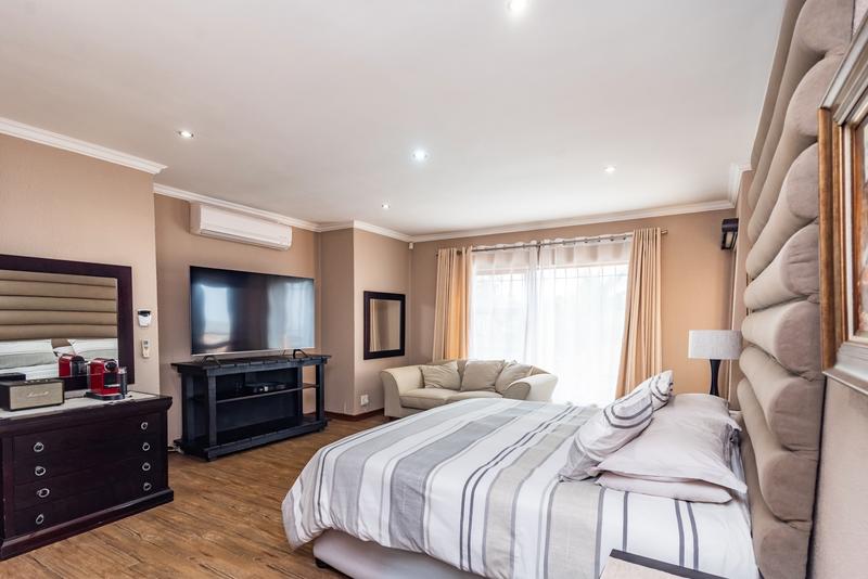5 Bedroom Property for Sale in Chancliff A H Gauteng
