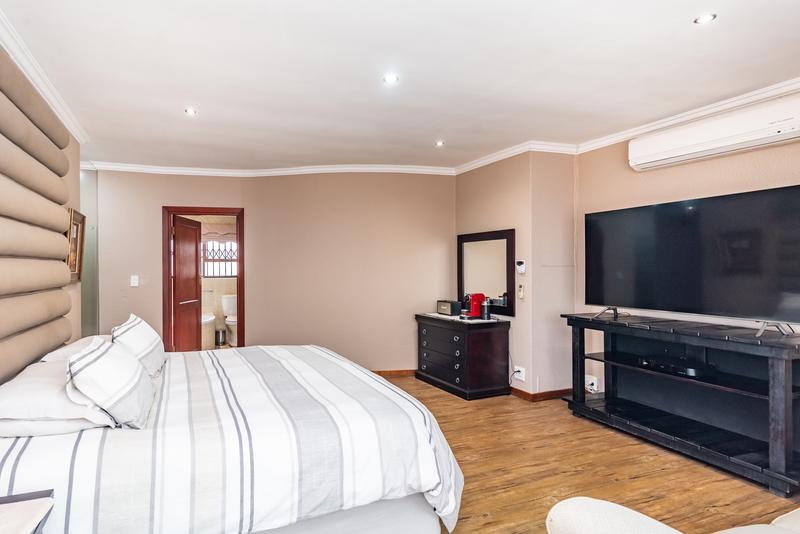 5 Bedroom Property for Sale in Chancliff A H Gauteng