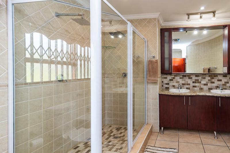 5 Bedroom Property for Sale in Chancliff A H Gauteng