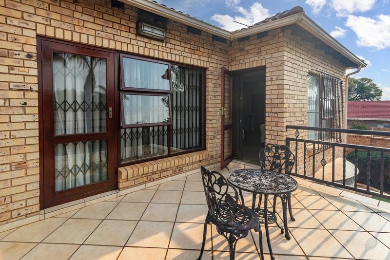 5 Bedroom Property for Sale in Chancliff A H Gauteng
