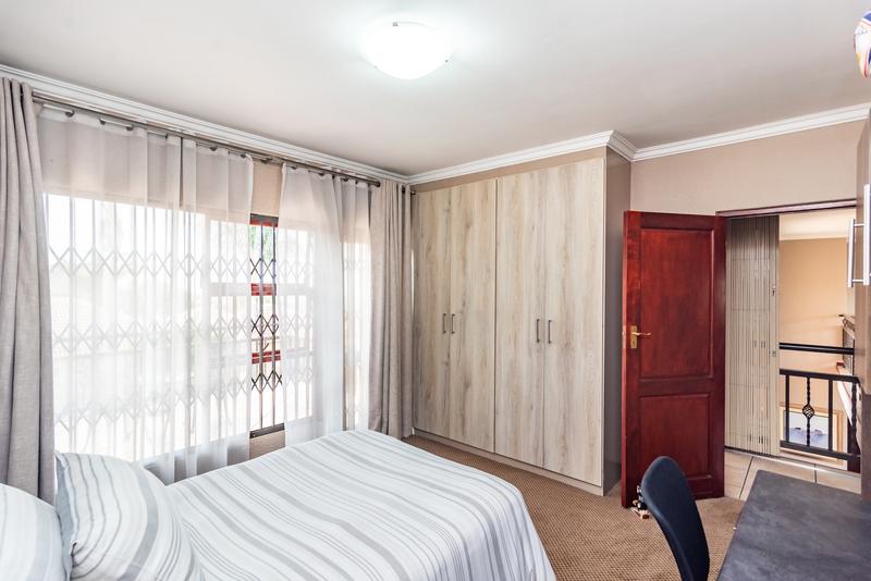 5 Bedroom Property for Sale in Chancliff A H Gauteng