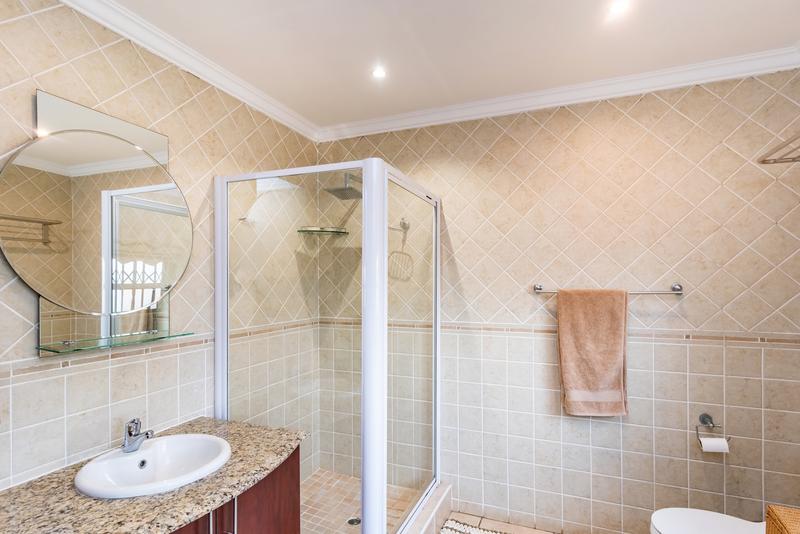 5 Bedroom Property for Sale in Chancliff A H Gauteng