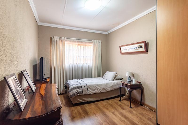 5 Bedroom Property for Sale in Chancliff A H Gauteng