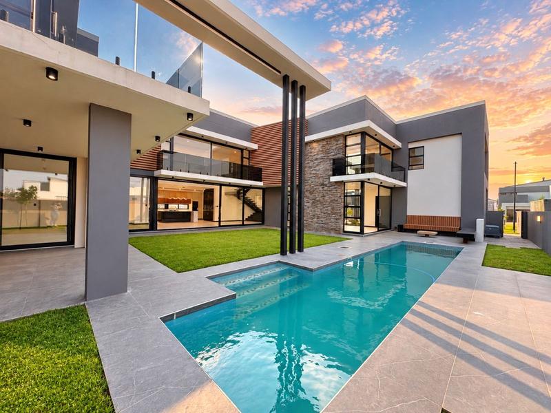 5 Bedroom Property for Sale in Midstream Heights Gauteng