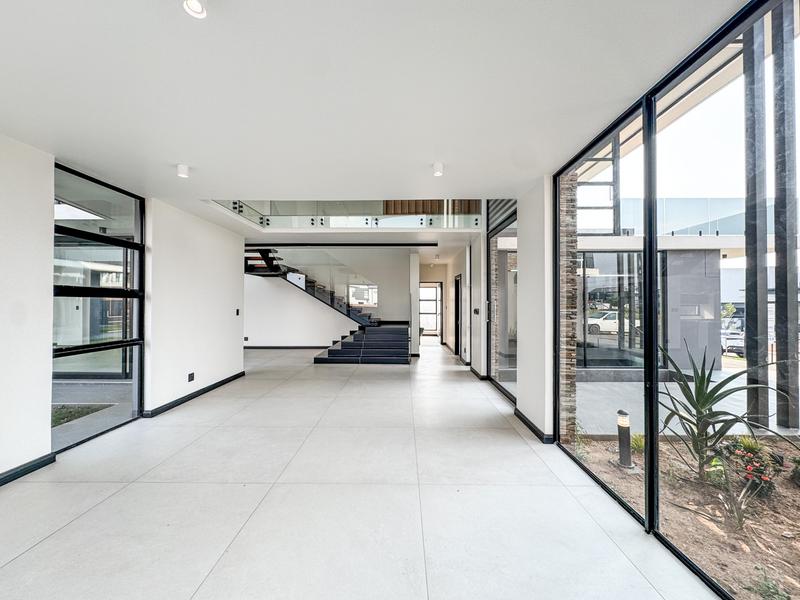5 Bedroom Property for Sale in Midstream Heights Gauteng