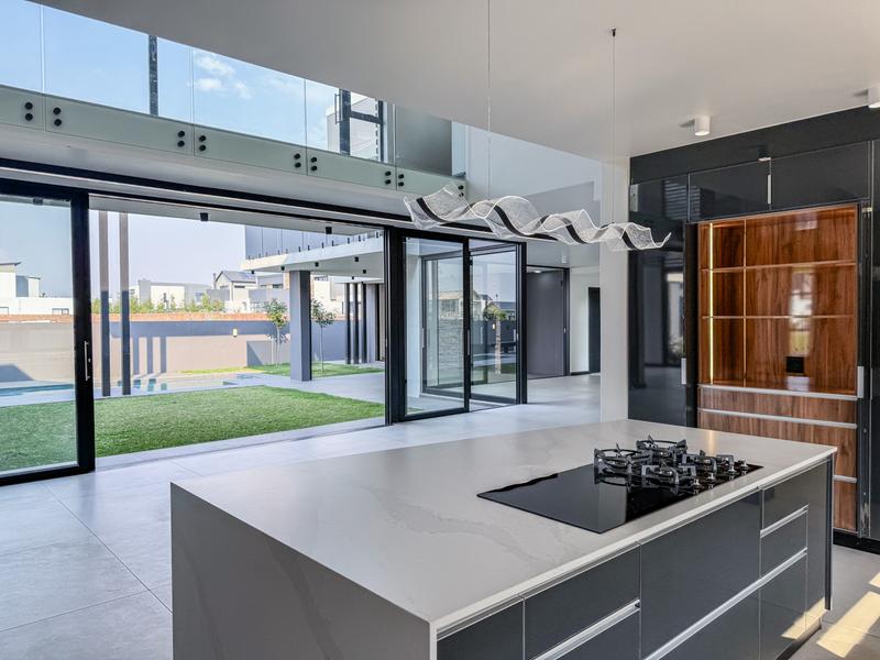 5 Bedroom Property for Sale in Midstream Heights Gauteng