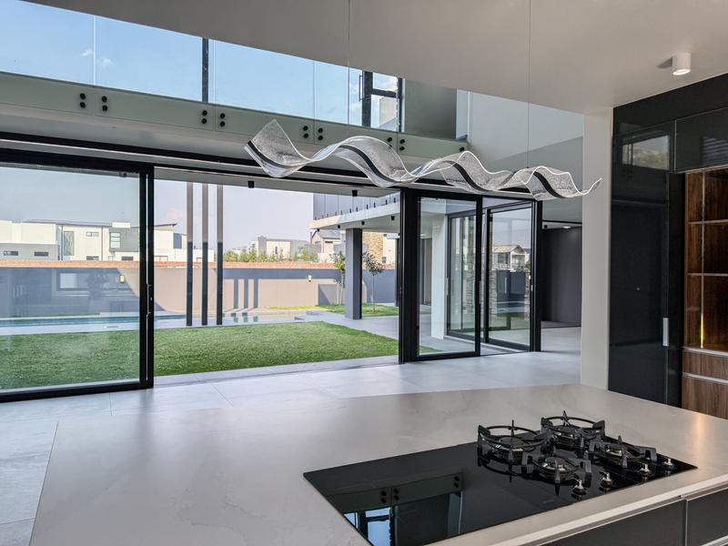 5 Bedroom Property for Sale in Midstream Heights Gauteng
