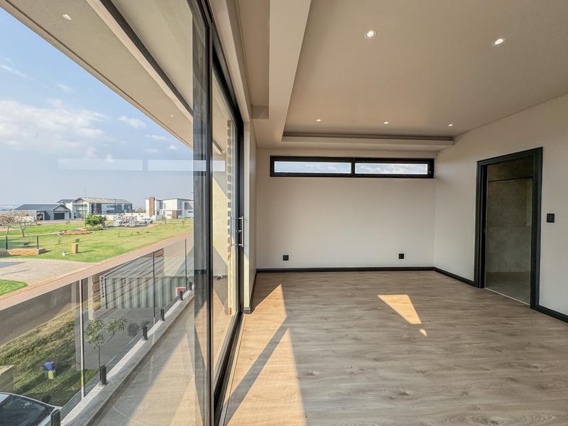 5 Bedroom Property for Sale in Midstream Heights Gauteng