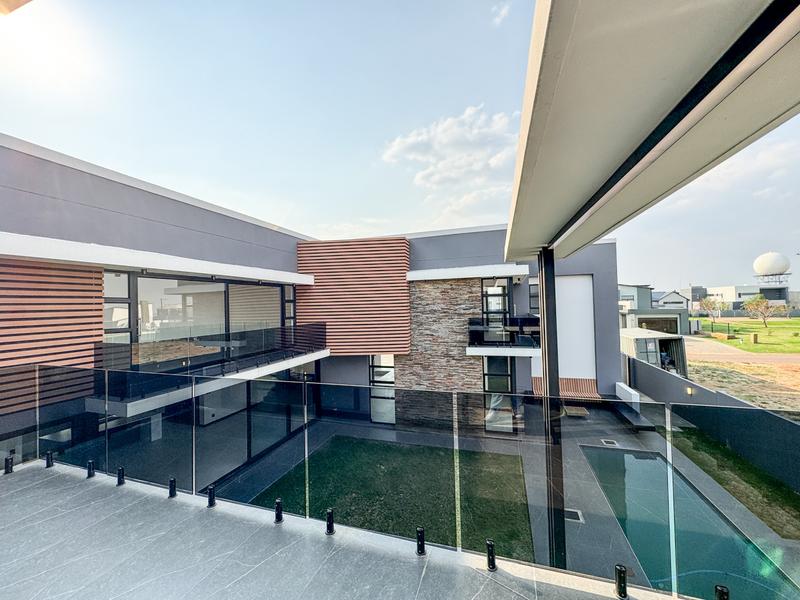 5 Bedroom Property for Sale in Midstream Heights Gauteng
