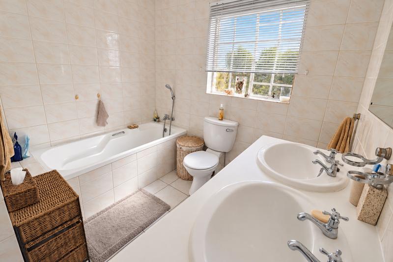 2 Bedroom Property for Sale in Northgate Gauteng