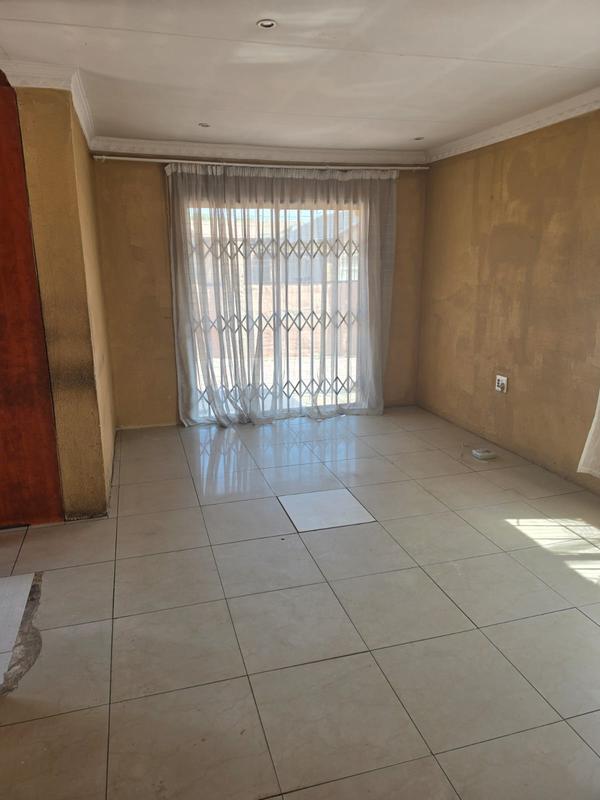 To Let 2 Bedroom Property for Rent in Regents Park Gauteng