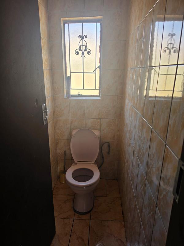 To Let 2 Bedroom Property for Rent in Regents Park Gauteng