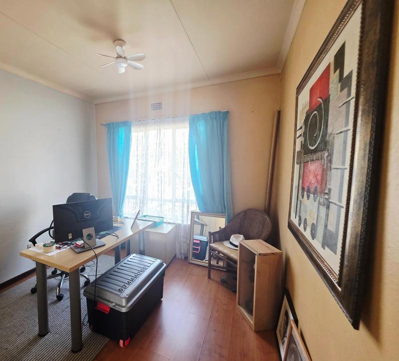 3 Bedroom Property for Sale in Aston Manor Gauteng
